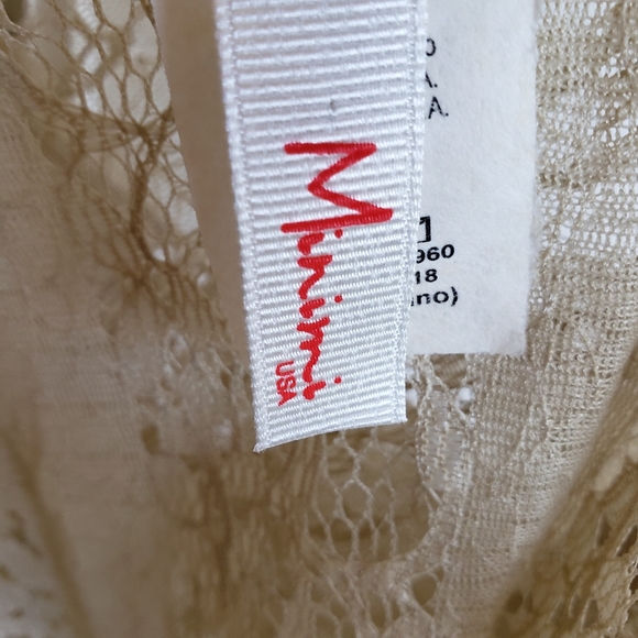 Lace blouse - Picture 6 of 8